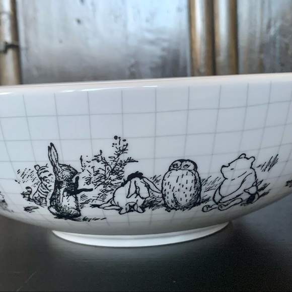 Disney Sketchbook Winnie the Pooh 9” Serving Bowl - Picture 9 of 16